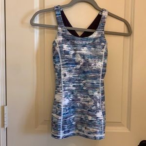 Lululemon tank with built in bra